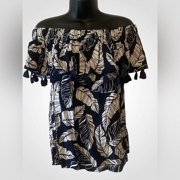 LA Mer Luxe Tops - Women’s tropical print top by La Mer Luxe cold shoulder tassel blouse NWT size S
